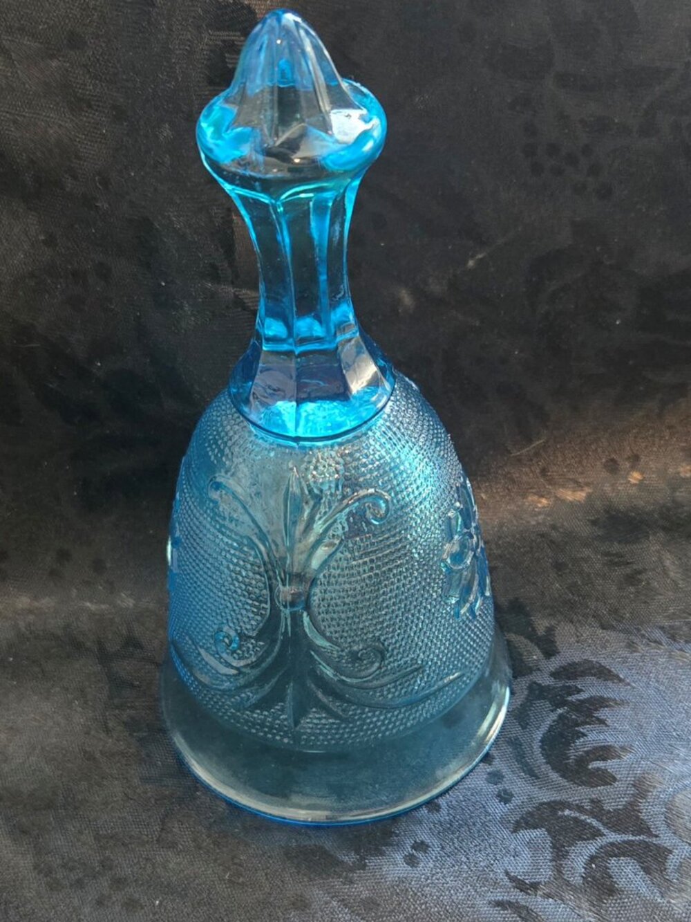 Vintage INDIANA GLASS "TIARA" "Sandwich Pattern" Ice Blue Glass Bell